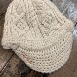 Ezekiel cable knit beanie
